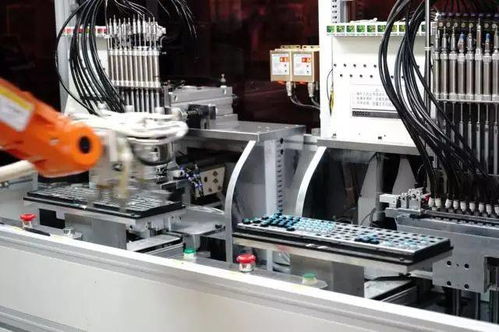 機(jī)器人不等于智能制造 深圳電子廠邁向真正“無(wú)人工廠”的實(shí)踐